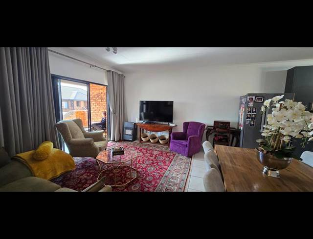 3 BEDROOM APARTMENT FOR SALE IN RAVENSWOOD